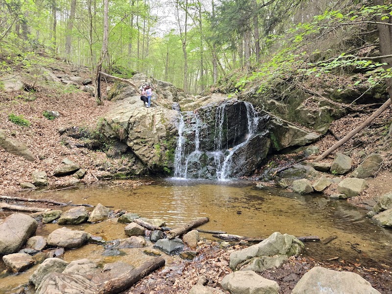 Hundred Step Cascade